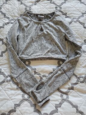 Gymshark Gray Marled Cropped Long-Sleeve Top with Thumbholes